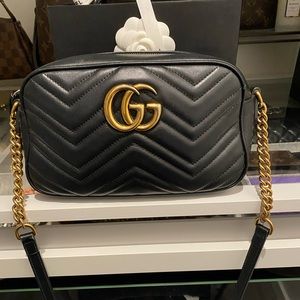 Gucci GG Marmont Small Shoulder Bag